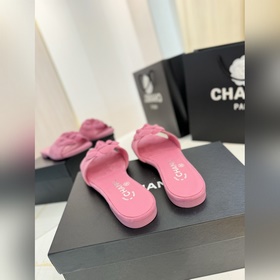 Chanel 24C весна-лето, новая коллекция, серия туфель с капустой.