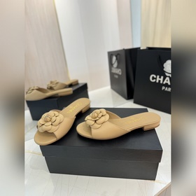 Chanel 24C весна-лето, новая коллекция, серия туфель с капустой. 