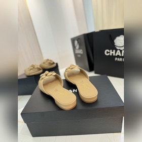 Chanel 24C весна-лето, новая коллекция, серия туфель с капустой. 