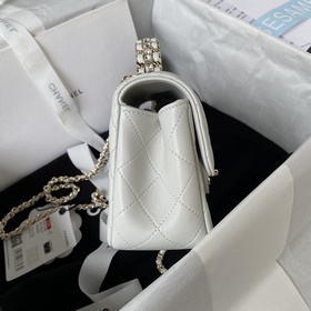 Chanel 23A с ручкой в форме бриллианта, модель cfmini, появилась 