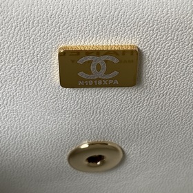Chanel 23A с ручкой в форме бриллианта, модель cfmini, появилась 