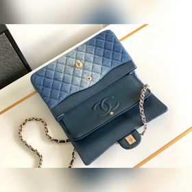 1112 Средний размер 2,55 Новая модель джинсовой сумки CHANEL CF24