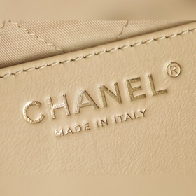 Новая весенняя и летняя коллекция Кожа белого цвета/золотая Цена 