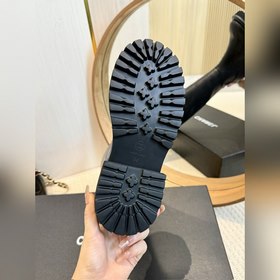 CHANEL Осень-зима 2024 Ботинки с буквой B Эти ботинки действитель