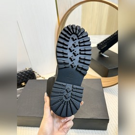 CHANEL Осень-зима 2024 Ботинки с буквой B Эти ботинки действитель
