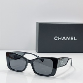Квадратные прозрачные солнцезащитные очки Chanel Samaria. Классич