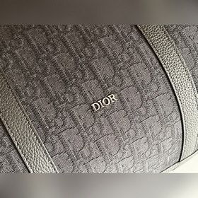 Сумка Dio Lingot 50 — это новинка этого сезона, практичная, элега