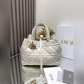 Подлинный продукт, высокое качество Сумка Dior Toujours (белая, с