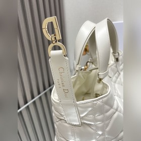 Подлинный продукт, высокое качество Сумка Dior Toujours (белая, с