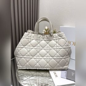 Подлинный продукт, высокое качество Сумка DIOR TOUJOURS (белая, б