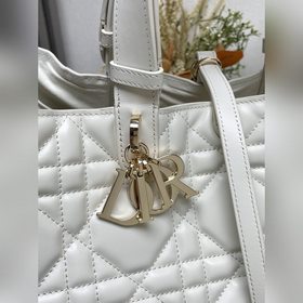 Подлинный продукт, высокое качество Сумка DIOR TOUJOURS (белая, б