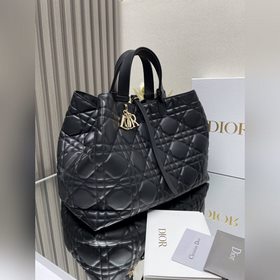 Подлинный товар  Сумка DIOR TOUJOURS (черная, большая) Эта сумка