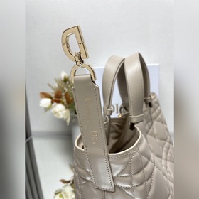 Подлинный продукт, высокое качество Сумка Dior Toujours (светло-а