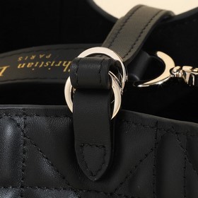 Сумка Dior Toujours Эта сумка Dior Toujours была представлена пок