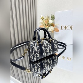 Подлинная высококачественная версия Новая мини-сумка Dior 16 — э