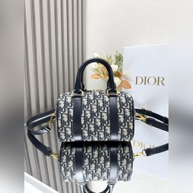 Подлинный продукт, высокое качество Новая сумка Dior Groove 20 см