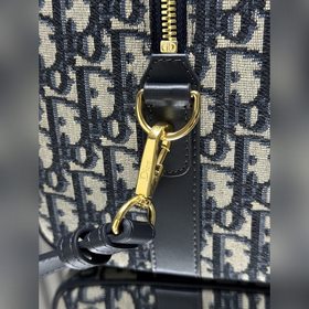 Подлинный продукт, высокое качество Новая сумка Dior Groove 25 см