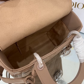 Подлинный продукт  【Dior Ultra-matte 24 см】 Lady Di.or Новая ко