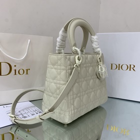 Подлинный продукт  【Dior Ultra-matte 24 см】 Lady Di.or Новая ко