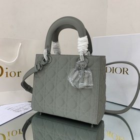 Подлинный продукт  【Dior Ultra-matte 24 см】 Lady Di.or Новая ко
