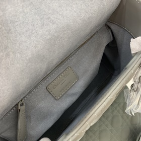Подлинный продукт  【Dior Ultra-matte 24 см】 Lady Di.or Новая ко
