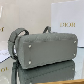 Подлинный продукт  【Dior Ultra-matte 24 см】 Lady Di.or Новая ко