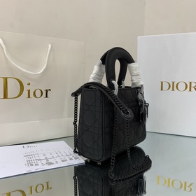 Подлинный цвет Матовая кожаная сумка Lady Dior с клапаном и цепо