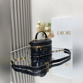 Подлинный продукт  Новая мини-сумочка Dior 30 Montaigne Vanity и