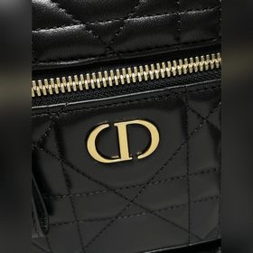 Новая сумка Dior 30 Montaigne Vanity в черном цвете из овечьей ко