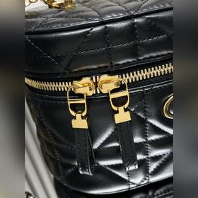 Новая сумка Dior 30 Montaigne Vanity в черном цвете из овечьей ко