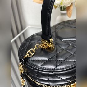 Новая сумка Dior 30 Montaigne Vanity в черном цвете из овечьей ко