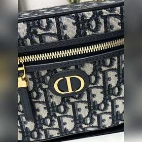 Подлинный продукт  Новая модель Dior 30 Montaigne Small Vanity H