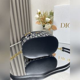 Подлинный продукт  Новая модель Dior 30 Montaigne Small Vanity H