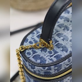 Подлинный продукт, высокое качество Мини-сумочка Vanity 30 Montai