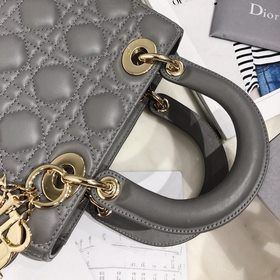 Подлинный продукт  Dior Серия значков My Lady Каждая женщина д