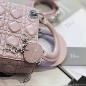 Подлинный продукт  Dior Mini lady classic серия Принцесса Диана 