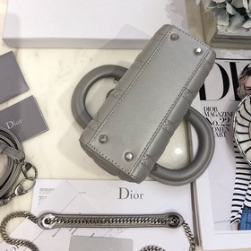 Подлинный продукт  Dior Mini Lady Classic серия Диана всегда бы