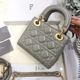 Подлинный продукт  Dior Mini lady classic серия Диана всегда бы