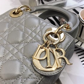 Подлинный продукт  Dior Mini lady classic серия Диана всегда бы