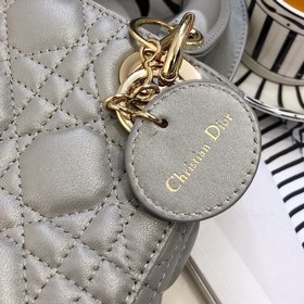 Подлинный продукт  Dior Mini lady classic серия Диана всегда бы