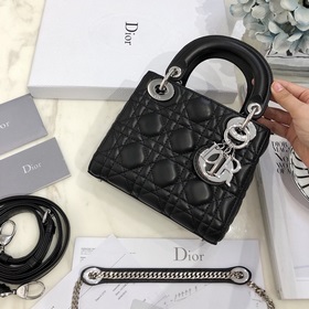 Подлинный продукт  Dior Mini lady classic серия Диана всегда был