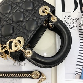 Подлинный продукт  Dior Mini lady classic серия Диана всегда был