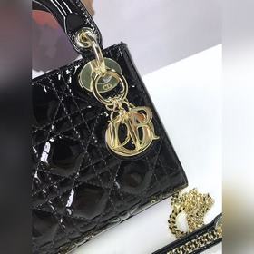 Подлинный продукт Dior Classic Diana. Если вы ищете сумку на долг
