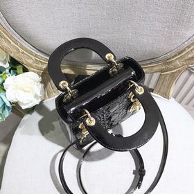 Подлинный продукт Dior, лакированная кожа, черный, золотая застеж
