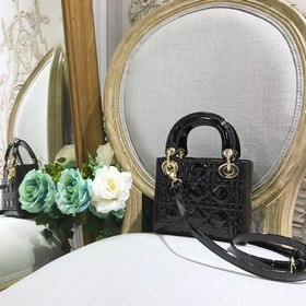 Подлинный продукт Dior, лакированная кожа, черный, золотая застеж