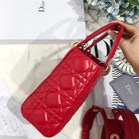 Подлинный продукт  Dior My Lady Серия значков Каждая женщина д