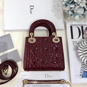 Подлинная сумка Dior с тремя отделениями двумя цепочками, которые