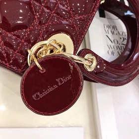 Подлинная сумка Dior с тремя отделениями двумя цепочками, которые