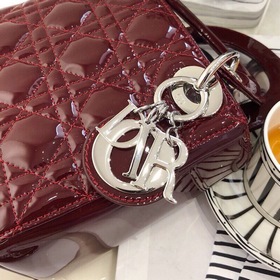 Подлинный  dior Dior лакированная сумка с тремя отделениями, с д