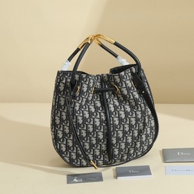 Эта сумка Dior Nolita из новой коллекции осень 2024 года представ